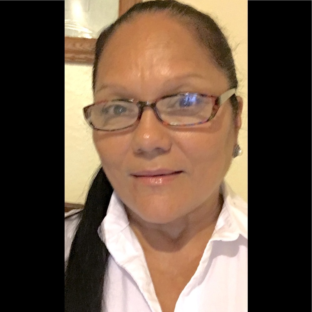 Meet your Posher, Yolanda